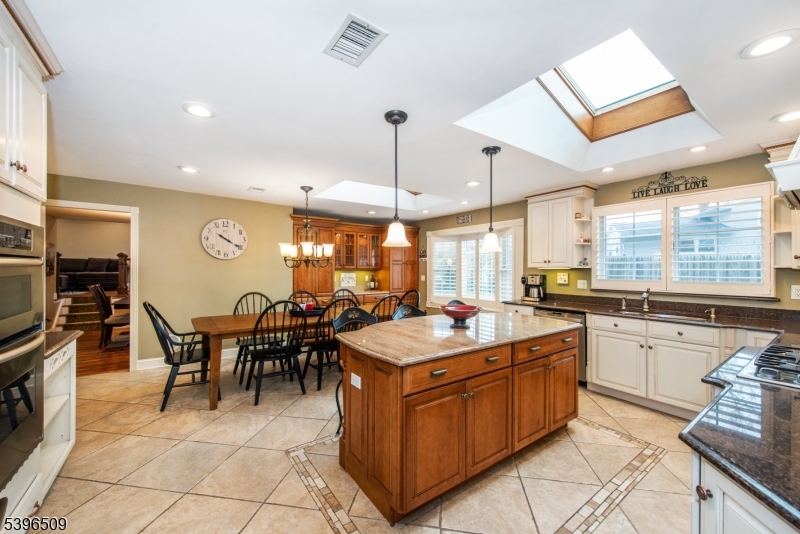 Middlesex Boro, NJ 08846,5 Wells Pl