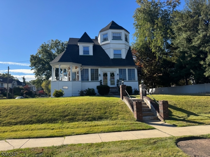 Garwood Boro, NJ 07027,416 Center St