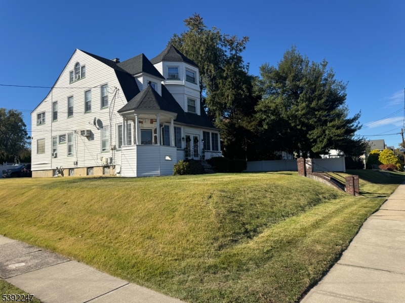 Garwood Boro, NJ 07027,416 Center St