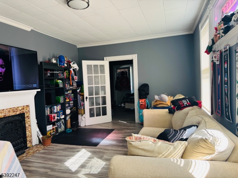 Garwood Boro, NJ 07027,416 Center St