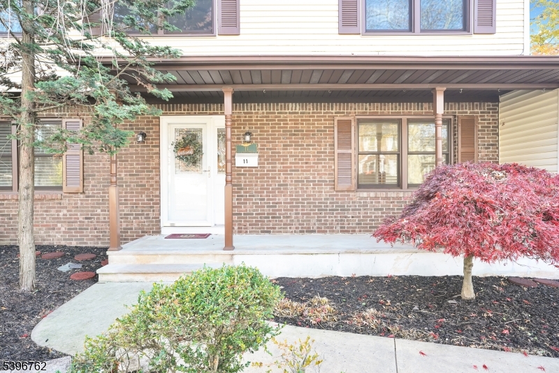 Edison Twp., NJ 08817,11 LENOX STREET