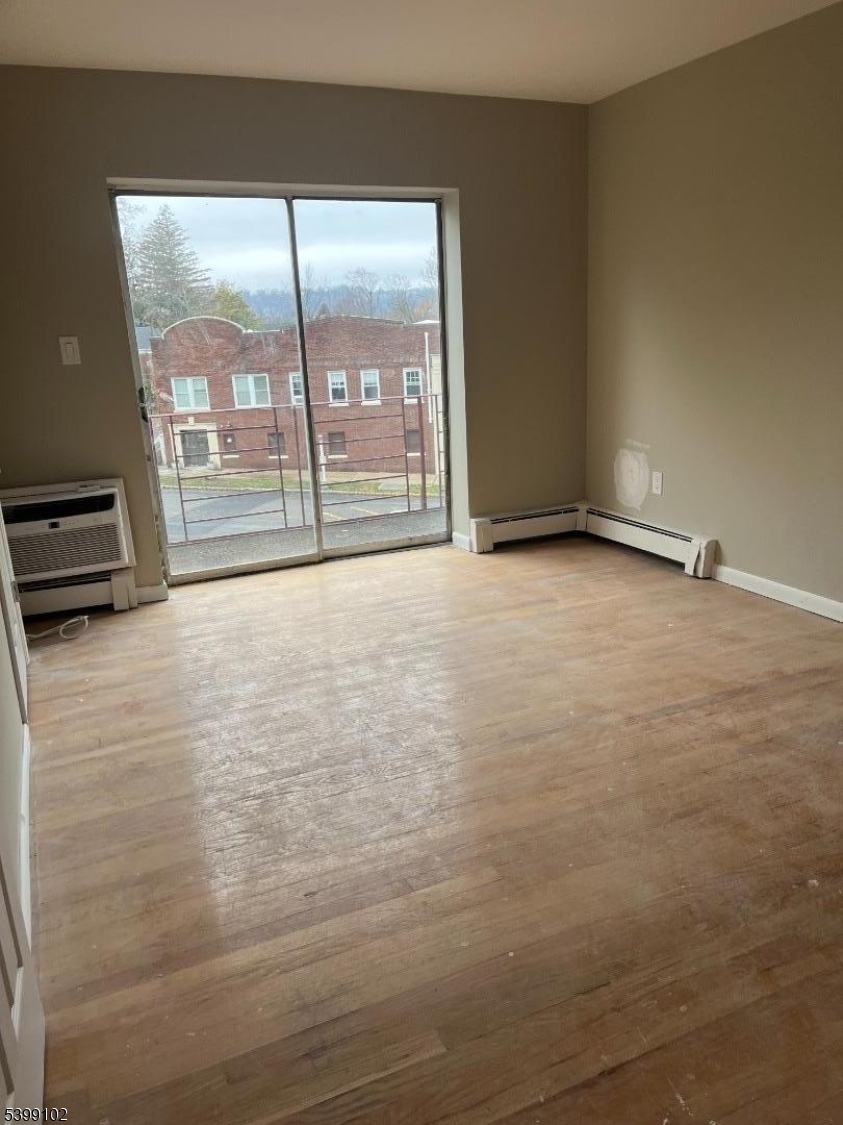 South Orange Village Twp., NJ 07079,354 S Orange Ave #2D