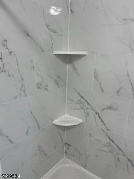 Roselle Boro, NJ 07203,13 Carolyn Terrace #A