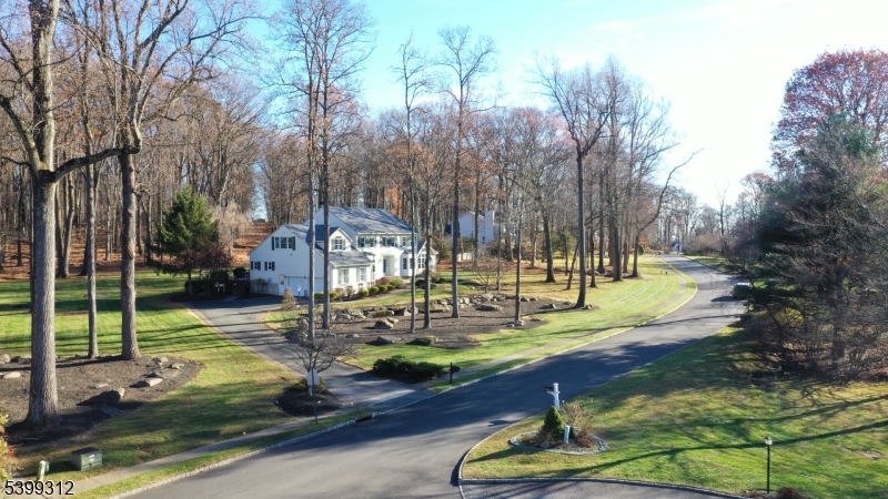 Chester Twp., NJ 07930,10 Knollwood Ter