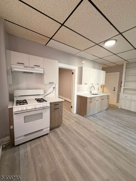 Elizabeth City, NJ 07206,134 E Jersey St #6