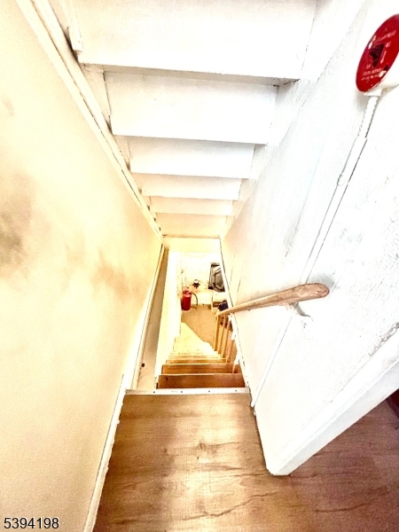 East Newark Boro, NJ 07029,313 Central Ave