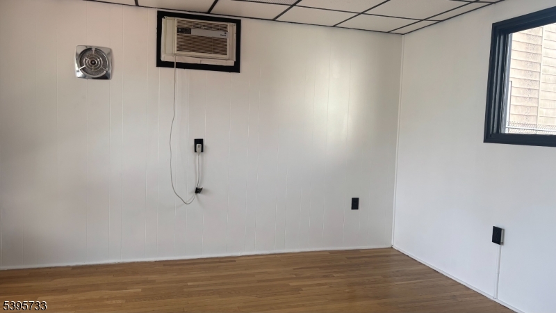 Woodland Park, NJ 07424,606 mcbride ave