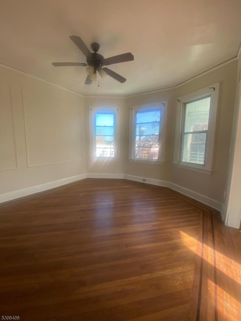 Newark City, NJ 07112,61 Wainwright St #3