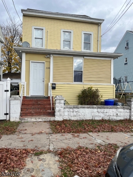 228 Temple St, Paterson City, NJ 07522