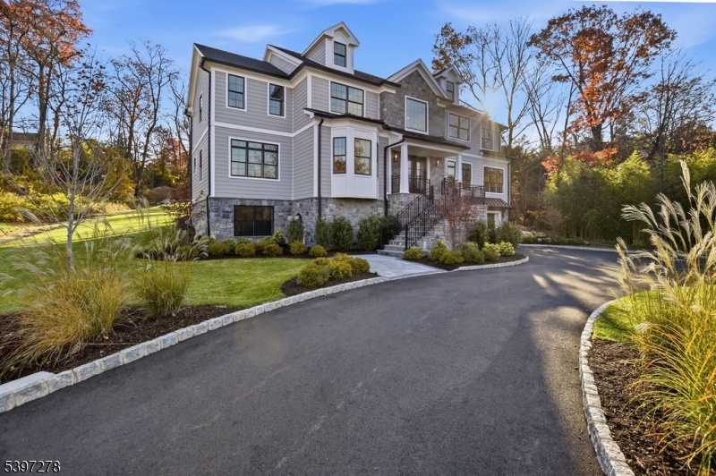 Livingston Twp., NJ 07039,354 Beaufort Ave