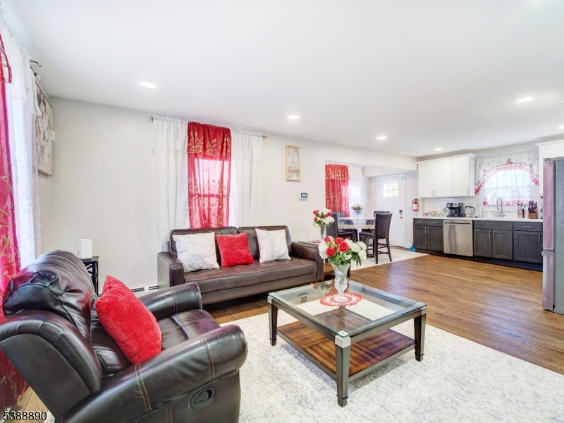 Irvington Twp., NJ 07111,36 Orchard Pl