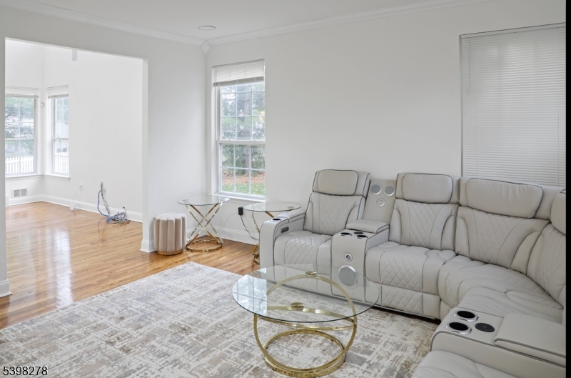 North Brunswick Twp., NJ 08902,46 Pin Oak Dr