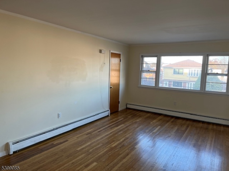 Belleville Twp., NJ 07109,37 Hilton St