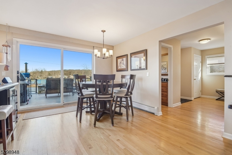 Roxbury Twp., NJ 07850,305 Kingsland Rd