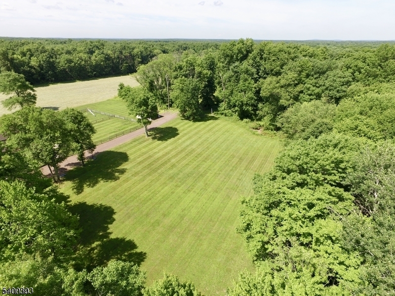 Raritan Twp., NJ 08822,57 Featherbed Ln