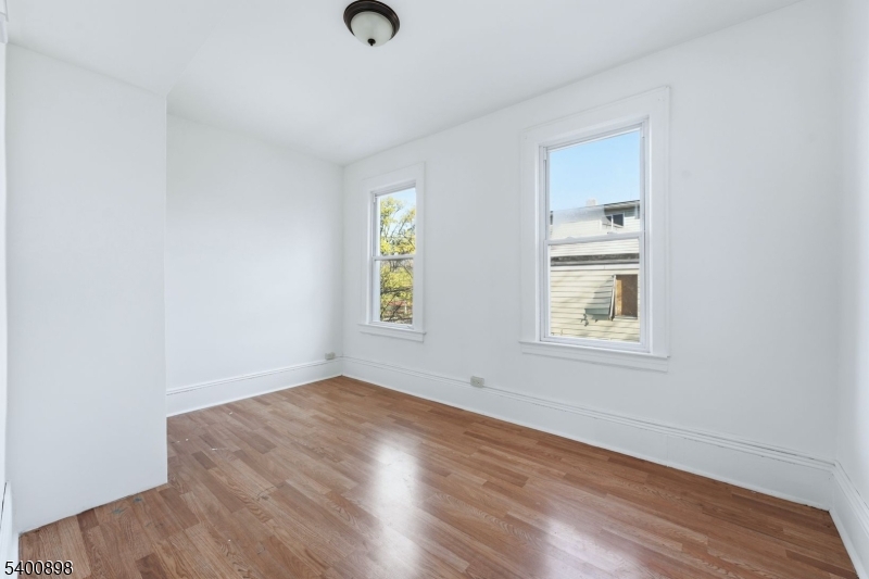 Newark City, NJ 07106,78 S Devine St