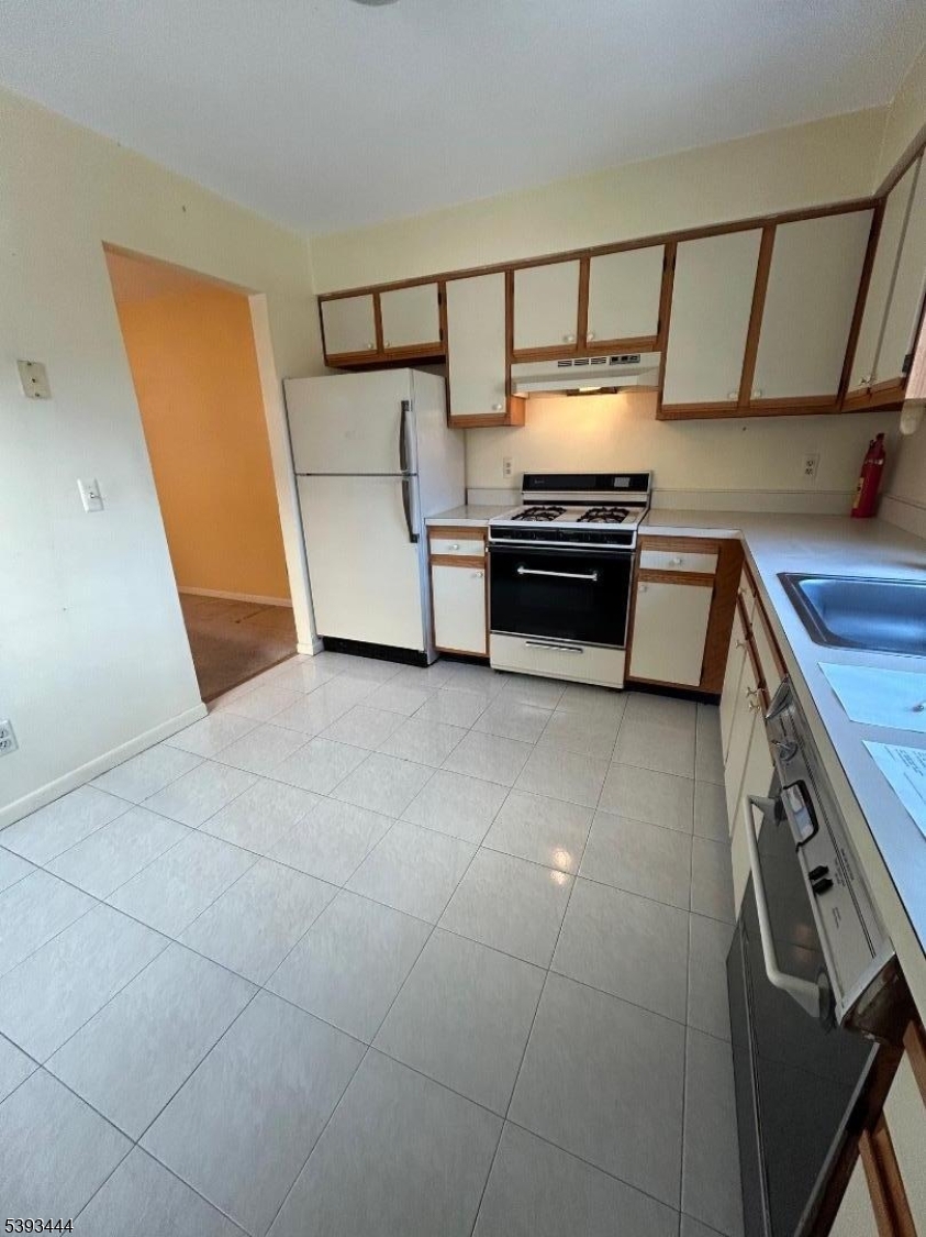 Hampton Twp., NJ 07860,43 Rhea Run