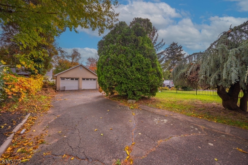 Scotch Plains Twp., NJ 07076,1944 Grand St #2