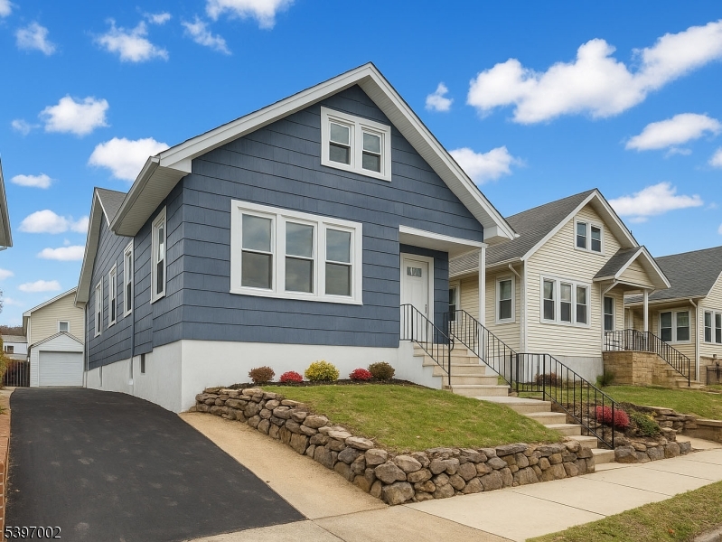 Irvington Twp., NJ 07111,44 Laventhal Ave