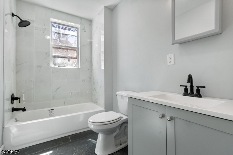 Newark City, NJ 07104,29 Highland Ave