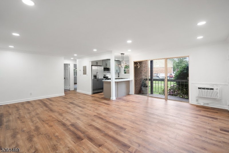 Hillsborough Twp., NJ 08844,16 Deanna Dr #23