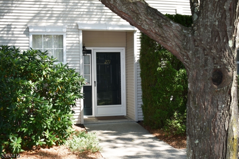 271 Winthrop Dr #271, Butler Boro, NJ 07405