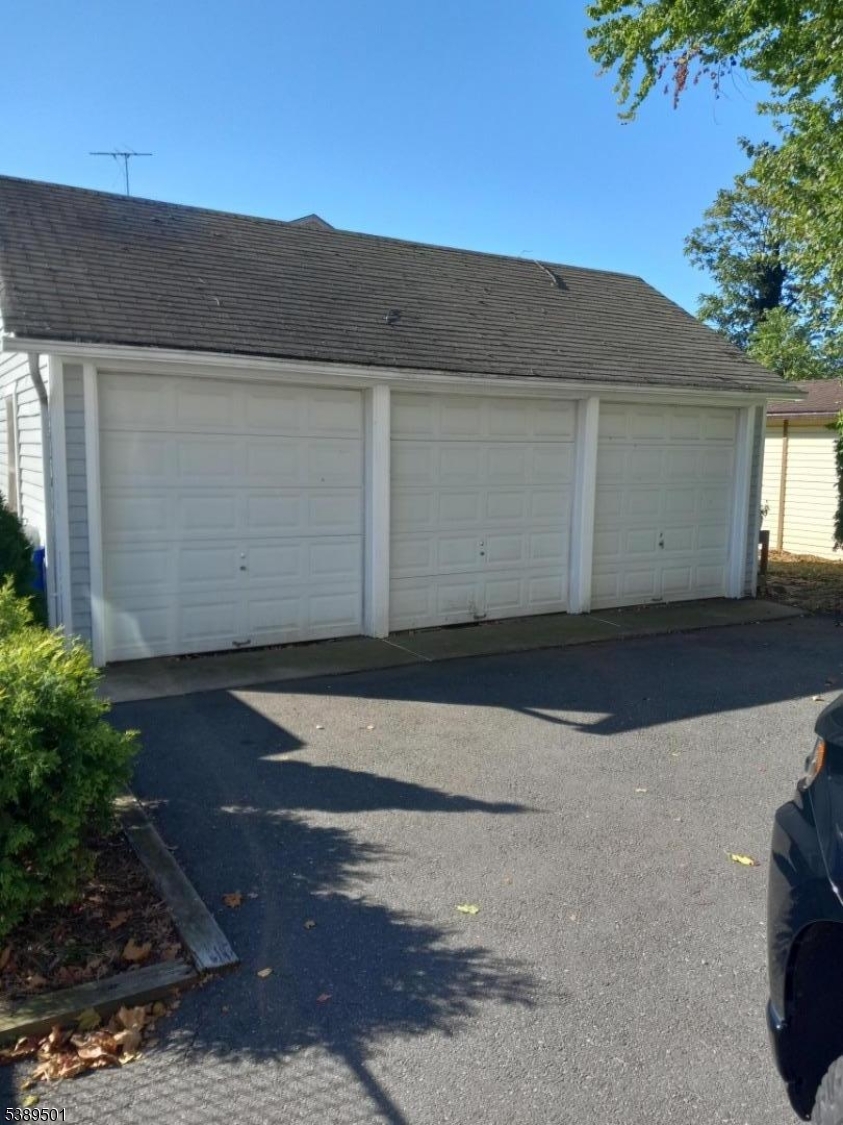 Bloomfield Twp., NJ 07003,180 Jerome Place