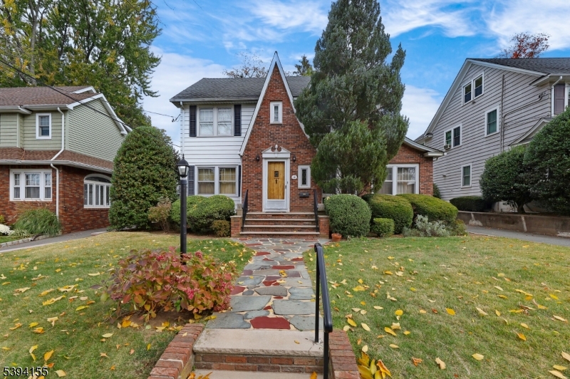 Clifton City, NJ 07012,14 Laurel Ave