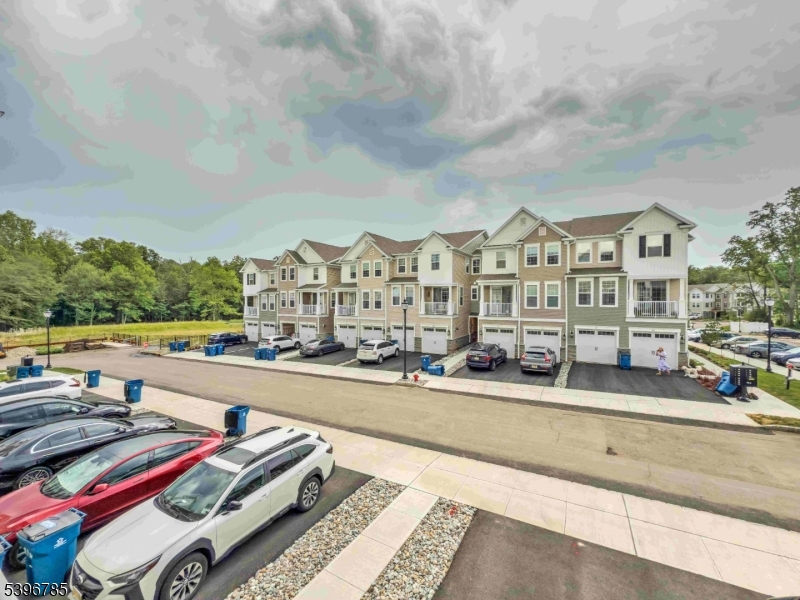 Warren Twp., NJ 07059,204 Honeysuckle Ln