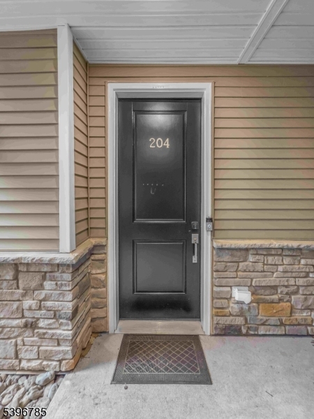 Warren Twp., NJ 07059,204 Honeysuckle Ln