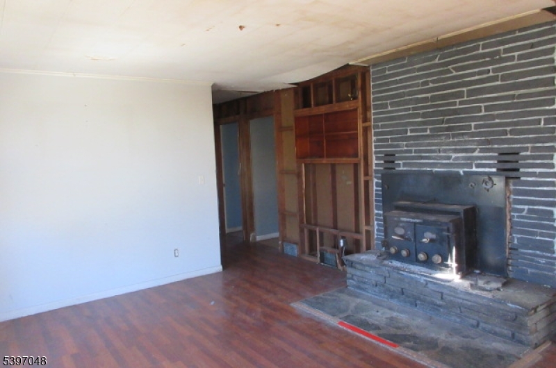 Jefferson Twp., NJ 07438,264 Cozy Lake Rd