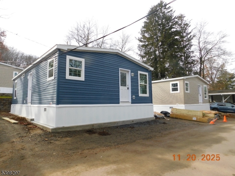 Oxford Twp., NJ 07863,11 Front Street