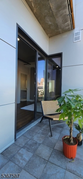 Newark City, NJ 07105,58 Elm St #501