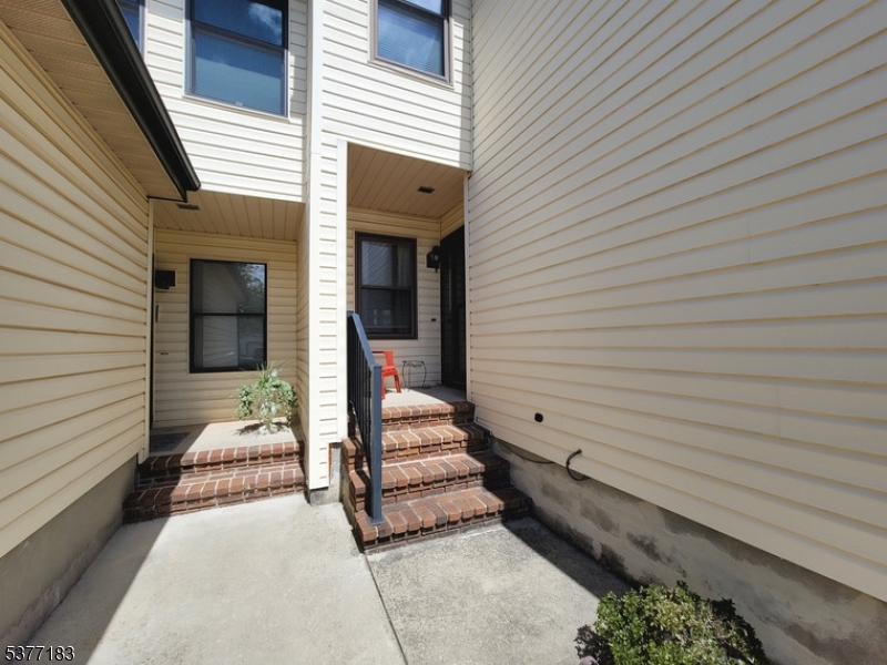 Raritan Twp., NJ 08822,405 Willow Ct