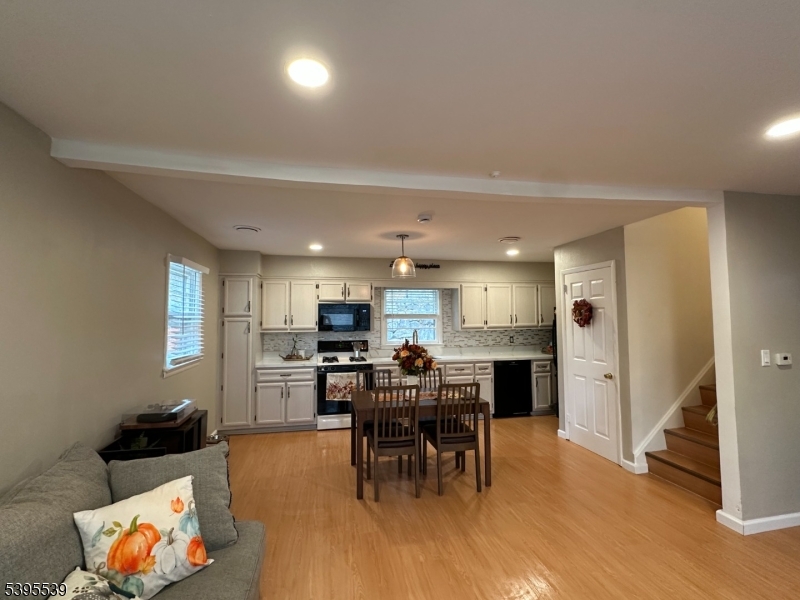 Bloomingdale Boro, NJ 07403,89 Knolls Rd