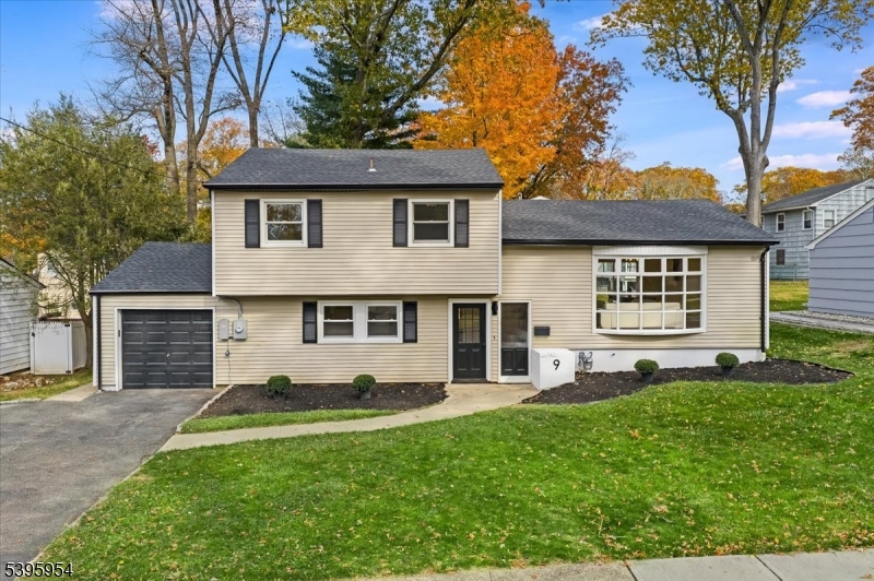 9 Bromley Dr, West Orange Twp., NJ 07052