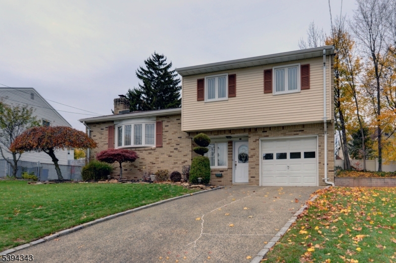 Clifton City, NJ 07013,184 Abbe Ln