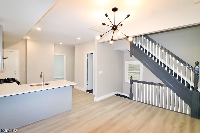 Newark City, NJ 07103,789 S 17Th St