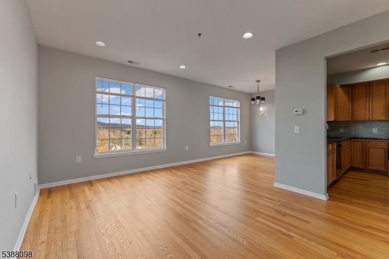 Lebanon Boro, NJ 08833,142 Conover Ter