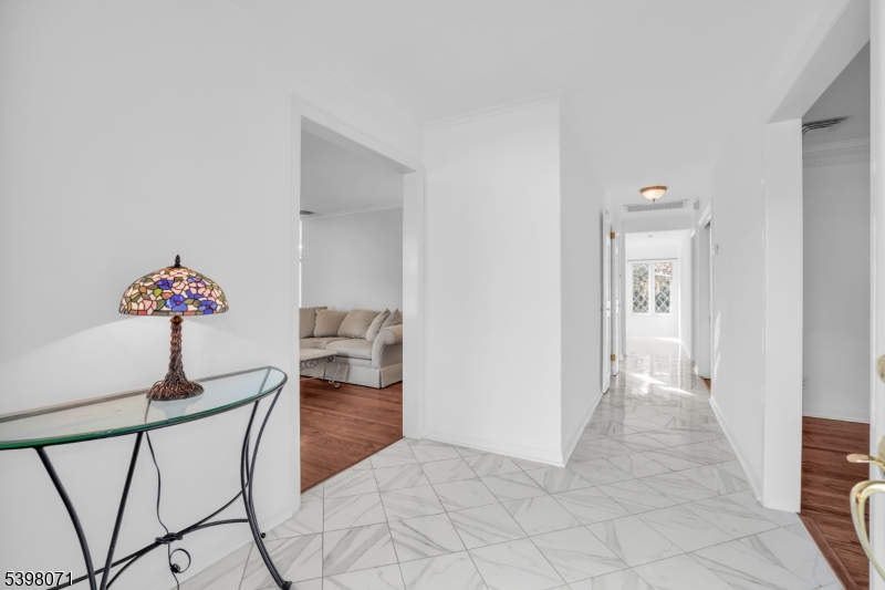 Little Falls Twp., NJ 07424,90 Jacobus Ave