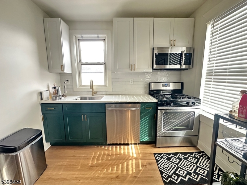 Bloomfield Twp., NJ 07003,80 BELLEVILLE AVE