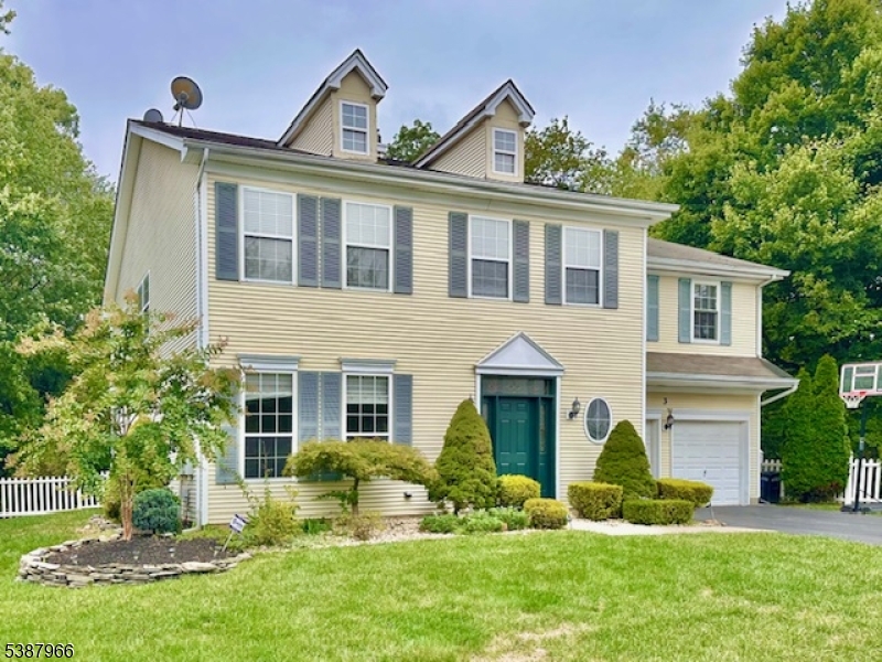 3 Mountain Laurel Rd, Marlboro Twp., NJ 07751