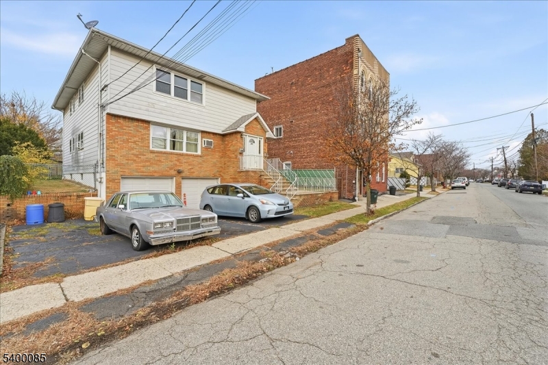 Lodi Boro, NJ 07644,203 Westervelt Pl