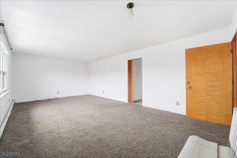 Lodi Boro, NJ 07644,203 Westervelt Pl