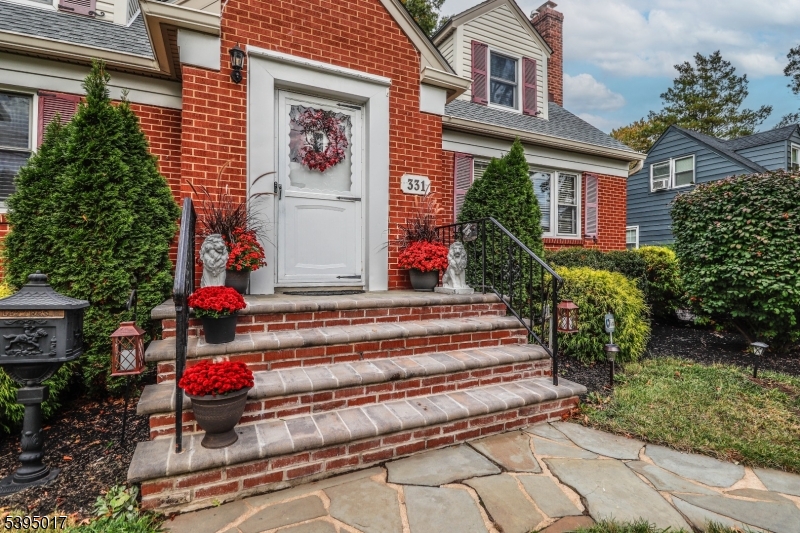 Rahway City, NJ 07065,331 W Inman Ave