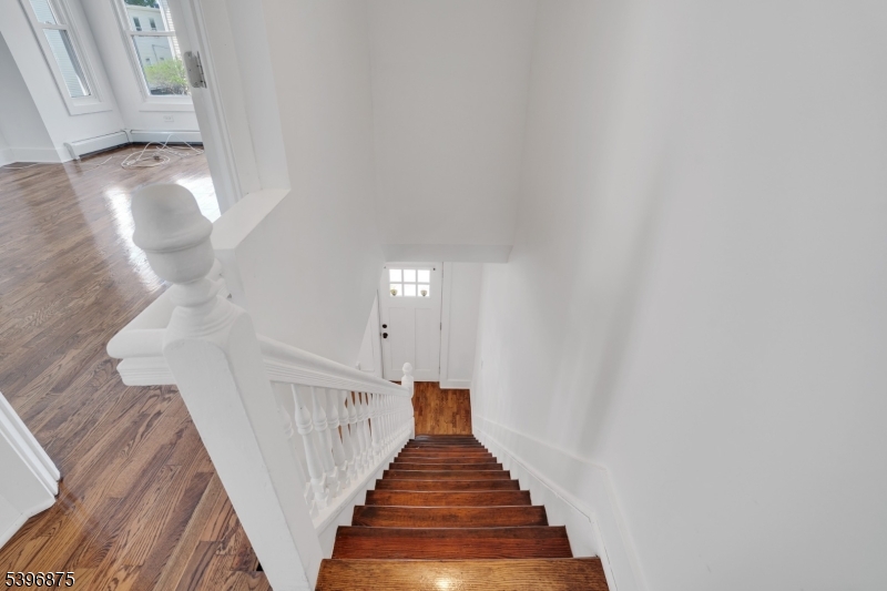 East Orange City, NJ 07018,142 Steuben St