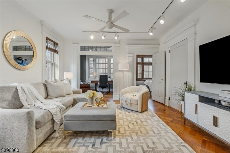 Montclair Twp., NJ 07042,30 The Crescent - Unit 3 #3