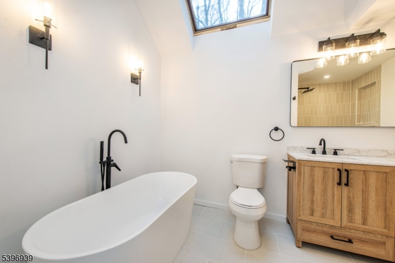 Jefferson Twp., NJ 07849,6 Lorac Ln