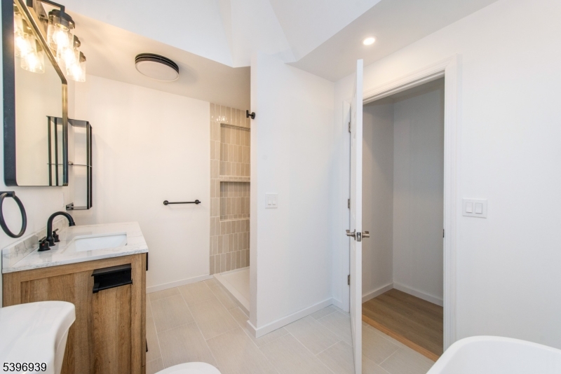 Jefferson Twp., NJ 07849,6 Lorac Ln