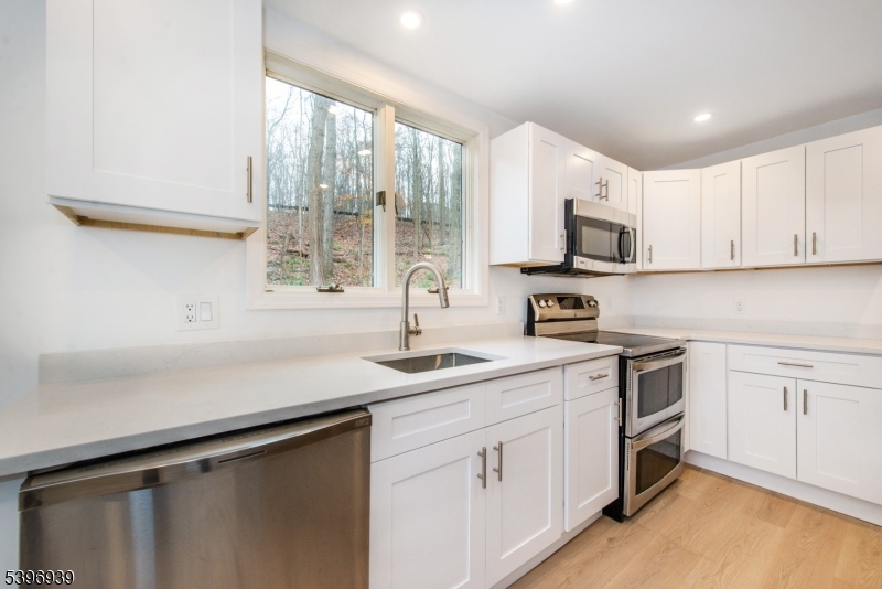 Jefferson Twp., NJ 07849,6 Lorac Ln